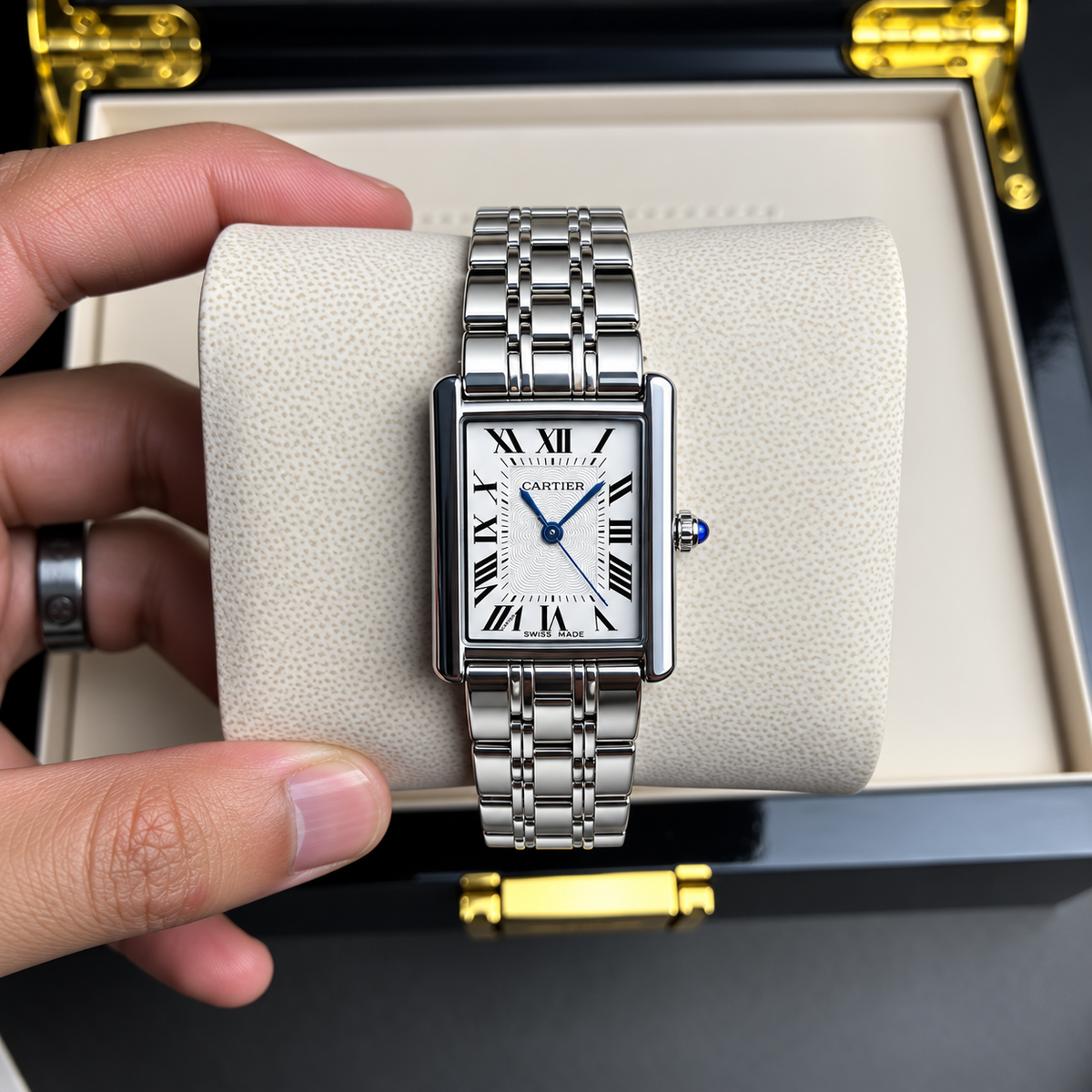TANK CRTR Silver Chain with White Dial